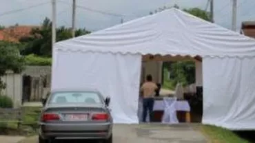 Cortul i-a costat mai mult decât toată nunta. Ce au pățit niște petrecăreți din Giurgiu (FOTO)