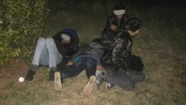 S-a dat alarma în miez de noapte, la Timișoara: Migranții au ocupat parcurile din oraș (FOTO)