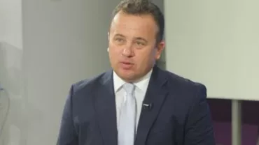 Rectorul UVT, despre greșelile nepermise ale lui Pop "genunche": "Dacă ar fi elev, Ministerul Educației ar fi corigent la mai toate materiile”