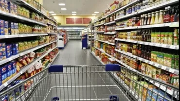 Alimentele EXPIRATE pe care le consumăm: La ce ne expunem (FOTO)