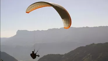 Accident mortal în Neamț: Parapantistul prăbușit avea brevet de instructor