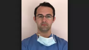 Neurochirurg de excepție, întors să profeseze în România după 7 ani petrecuți în Anglia: Nu suntem nici măcar în același univers cu ei