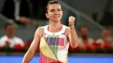 Surpriză în avion! Vezi alături de cine a călătorit Halep spre China (Imagini inedite)