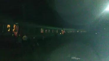 Trenul Iaşi-Timişoara a DERAIAT la ieşirea din Dej (FOTO)