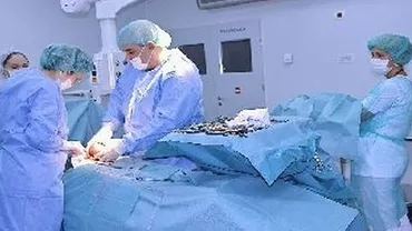 Caz șocant în Onești! Doctorii au uitat o piatră în rana unui copil mușcat de câine