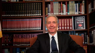 Hans Klemm, plimbare relaxantă în parc. În compania cui a fost surprins ambasadorul SUA (VIDEO)