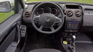 PERICOL MORTAL! Dacia Duster RECHEMATĂ în service din cauza unui detaliu minor ce poate avea consecințe majore  