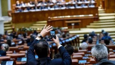 ZIUA NAȚIONALĂ A PREFECTULUI! Parlamentarii vor lege pentru sărbătorirea "ISPRAVNICILOR ADMINISTRATORI"