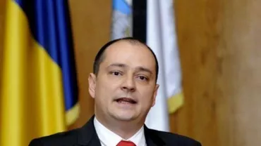 Primăria Sector 4 OBLIGĂ firmele să înlocuiască pavajul cu granit cumpărat de instituție. Edilul Băluță refuză să spună cât costă operațiunea