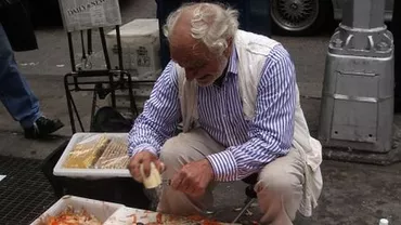 A făcut un milion de dolari ieșind în fiecare zi pe stradă și făcând acest lucru simplu (FOTO)