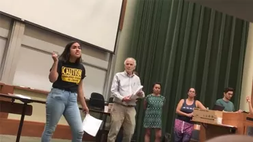 SCANDAL cu iz RASIST la Universitatea Berkeley, SUA (VIDEO)