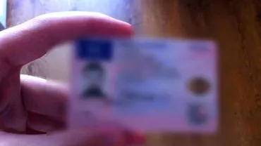 Adio permis în format fizic! În curând, permisul va fi disponibil pe telefonul mobil