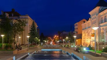 ATENȚIE! Localitatea din România unde plătești 2500 lei amendă dacă scuipi semințe pe stradă