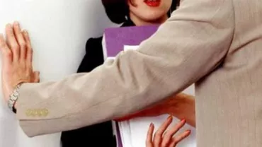#metoo - Profesor universitar de renume, acuzat de HĂRȚUIRE SEXUALĂ: "Mi-a propus să mă culc cu el, deși are nevastă și copii acasă"