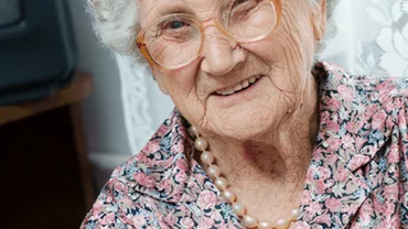 O bătrână s-a dus la spital pentru analize, dar a băgat-o în pământ de rușine pe asistentă