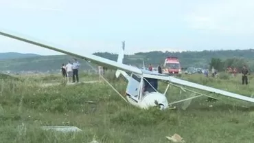 Incident aviatic în Alba: Un avion de mici dimensiuni, aterizare forțată pe câmp (VIDEO)