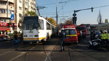 Două tramvaie S-AU CIOCNIT! Accident grav în Capitală (FOTO)
