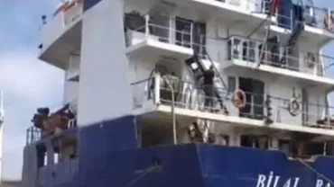 Alertă în Marea Neagră! O navă cargo a fost înghiţită de ape (VIDEO)