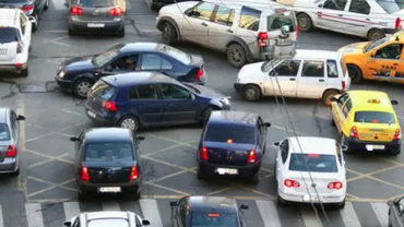 Cum a ajuns să fie marcată o intersecție în România (FOTO)