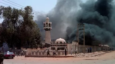 Atentat sinucigaș: Cel puțin 50 de morți