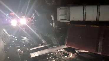 Microbuz românesc, implicat într-un grav accident în Ungaria. 3 MORŢI şi 5 răniţi (VIDEO,FOTO)