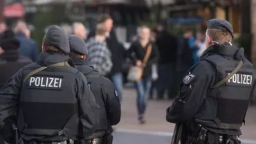 Alertă în Germania: Un bărbat a intrat cu mașina într-un grup de pietoni 