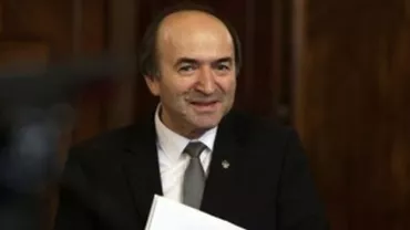 Ministrul Justiției și-a pus averea la adăpost pe numele fiului: Ce imobile deține Ionuț Alexandru Toader într-o zonă selectă a Iașiului (FOTO)