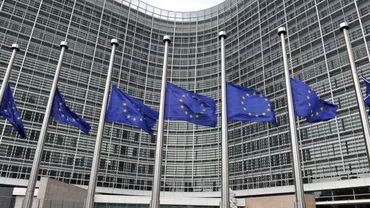 Statul paralel ne costă: UE se pregătește să ne taie fondurile europene din cauza derapajelor de la statul de drept