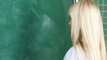 O profesoară de 34 ani a ajuns în închisoare după ce a avut o relație cu elevul ei de 13 ani. Ce s-a întâmplat când a ieșit e de necrezut (FOTO)