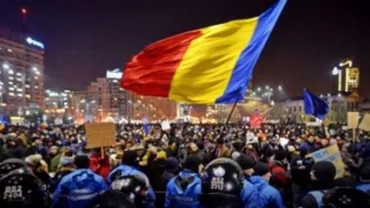 Comunitatea "Corupția ucide", apel către cei care participă la manifestațiile de 1 Decembrie: Să se abțină de la orice provocări și gesturi care ar putea degenera în tensiuni sau violență