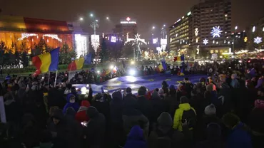 Noi proteste în București și în mai multe orașe din țară: Câteva sute de oameni cer demisia lui Dragnea și respingerea legilor justiției