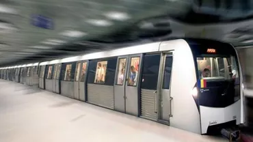 Ai căzut, accidental, între şinele de la metrou? Iată CE TREBUIE SĂ FACI pentru a SUPRAVIEŢUI şi ce NU ai voie să atingi sub nicio formă! (FOTO)
