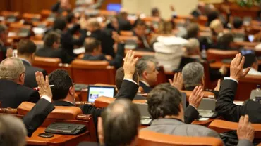 Parlamentul mutilează justiția cu o nouă lege: Poliția magistraților adoptată și trimisă pe masa lui Iohannis