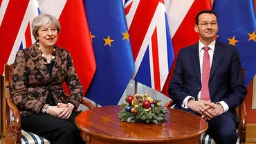 Polonia se rupe de Uniunea Europeană și semnează un tratat cu Marea Britanie