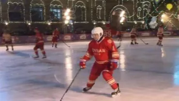 Putin a jucat hochei pe gheaţă alături de vedete ale acestui sport (VIDEO)