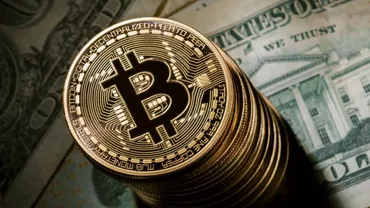Bitcoin SE PRĂBUȘEȘTE: cel mai mare DECLIN din ultimele şase săptămâni