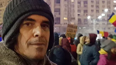Cărtărescu: Îi îndemn SĂ IASĂ ÎN STRADĂ pe toți cei cărora LE PASĂ