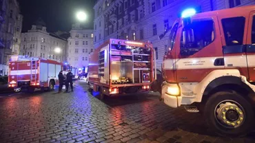 Incendiu DEVASTATOR la un hotel: Cel puțin două persoane au murit (VIDEO)