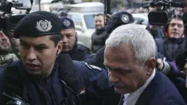 JANDARMUL care a BĂTUT protestatarii, același care l-a APĂRAT pe Dragnea (VIDEO, FOTO)