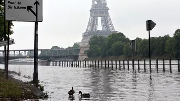 Nivelul Senei AMENINȚĂ Parisul. ȘOCANT cât s-a umflat fluviul