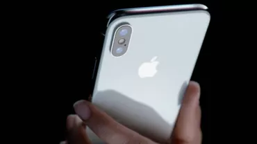 Din cauza vânzărilor slabe, Apple va înceta producția iPhone X