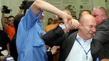 „Nu am nevoie de CHELIOȘI MANELIȘTI”. Ce spunea Tribunul VADIM TUDOR despre CODRIN ȘTEFĂNESCU