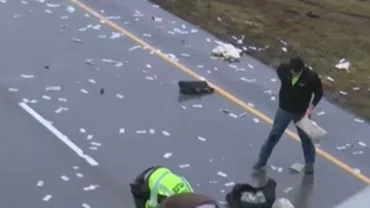 Ploaie de BANI! MII de dolari, adunați de pe ȘOSEA (VIDEO)