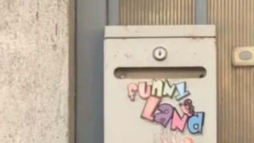 Bărbatul care și-a înjunghiat mortal fosta soție a fost reținut pentru 24 de ore
