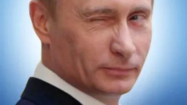 VIRALUL ZILEI! Cine sunt tinerele alături de care s-a fotografiat Putin (FOTO)