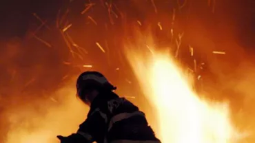 Caz REVOLTĂTOR la Galați: Bărbat fără adăpost, găsit înjunghiat şi incendiat. Ce ipoteză au anchetatorii