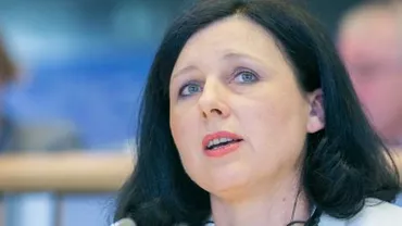 TRECUTUL ÎNTUNECAT al Comisarului european pe Justiție