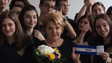 „Anii de liceu sunt esențiali în formarea unui om. E un timp magic al descoperirilor și mirării.” Interviu cu Profesoara Codina Săvulescu de la Colegiul Național „Mihai Viteazul” despre literatura română și liceele bucureștene