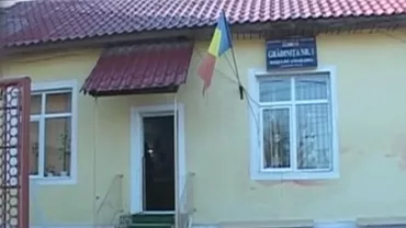 Sancționate pentru îndrazneală: Îngrijitoarele unei grădiniţe care s-au plâns jurnaliștilor de veniturile încasate au fost chemate de urgență la șefi (VIDEO)