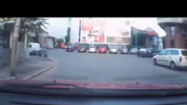 Viralul zilei: CEL MAI CALM ȘOFER român e din București (VIDEO)